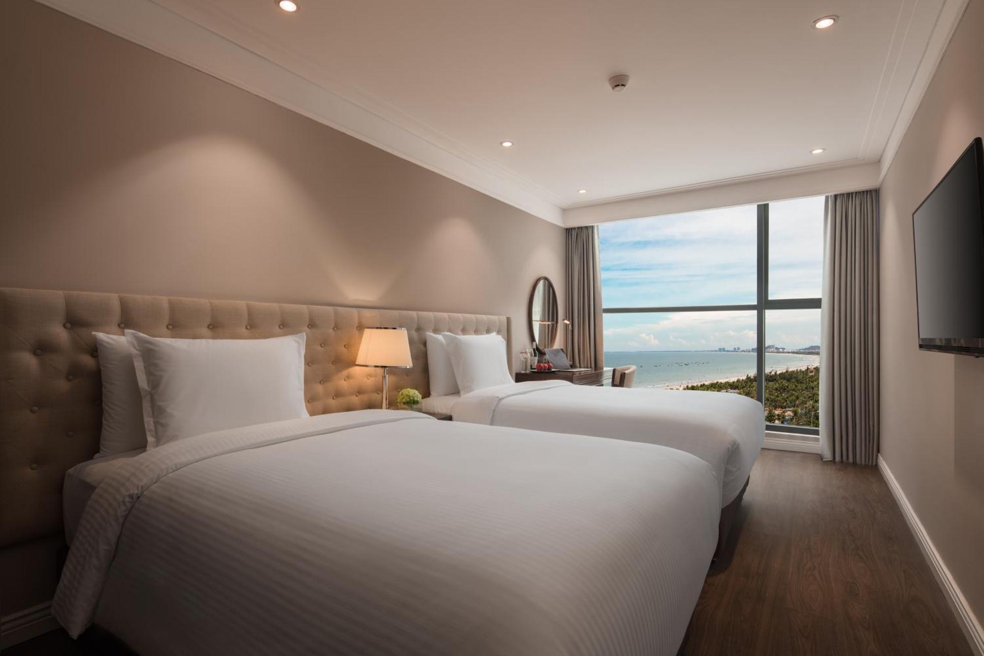 Luxury Beach Condo 5-Star, Rooftop Pool Danang Exterior photo