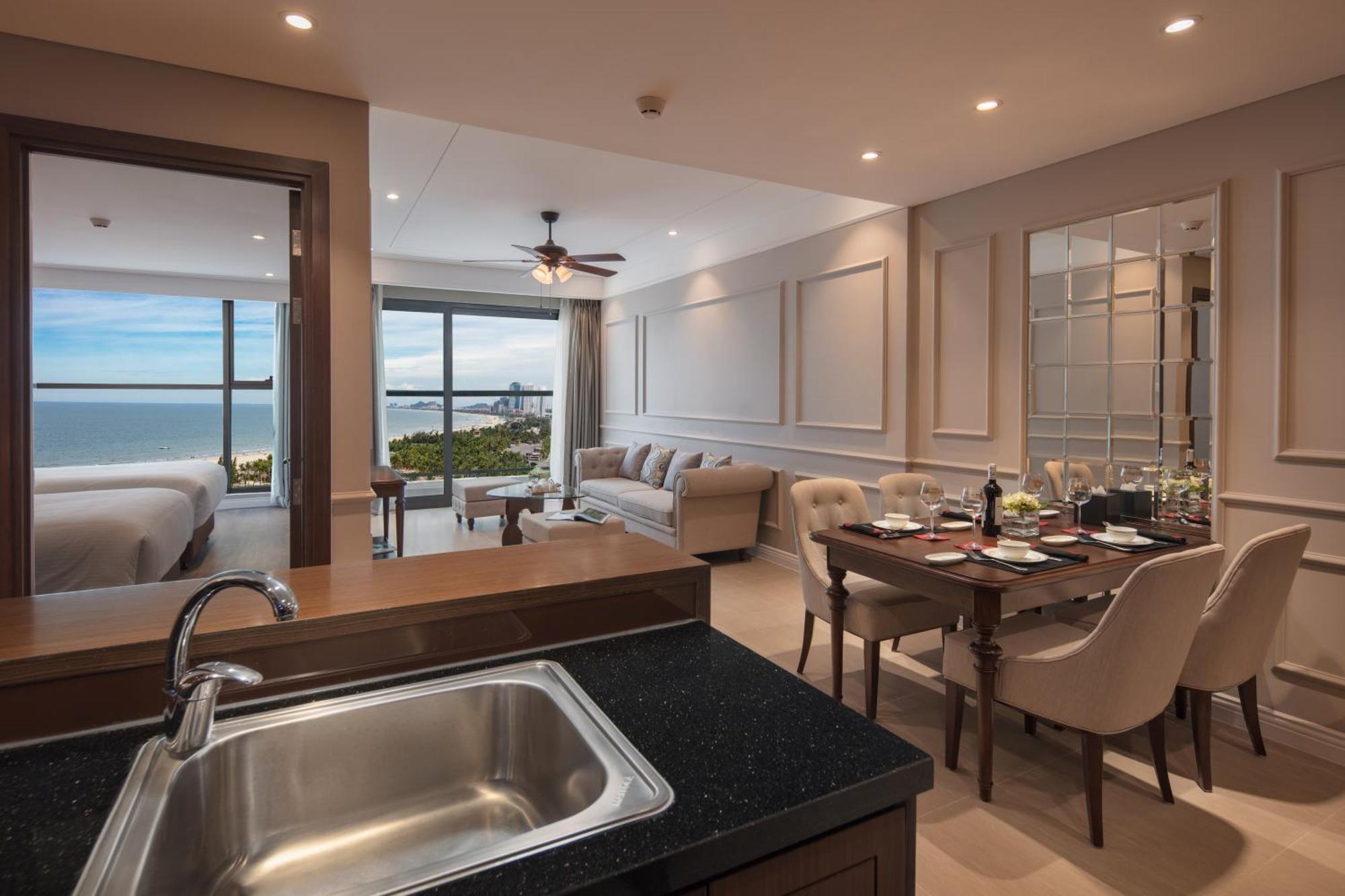 Luxury Beach Condo 5-Star, Rooftop Pool Danang Exterior photo