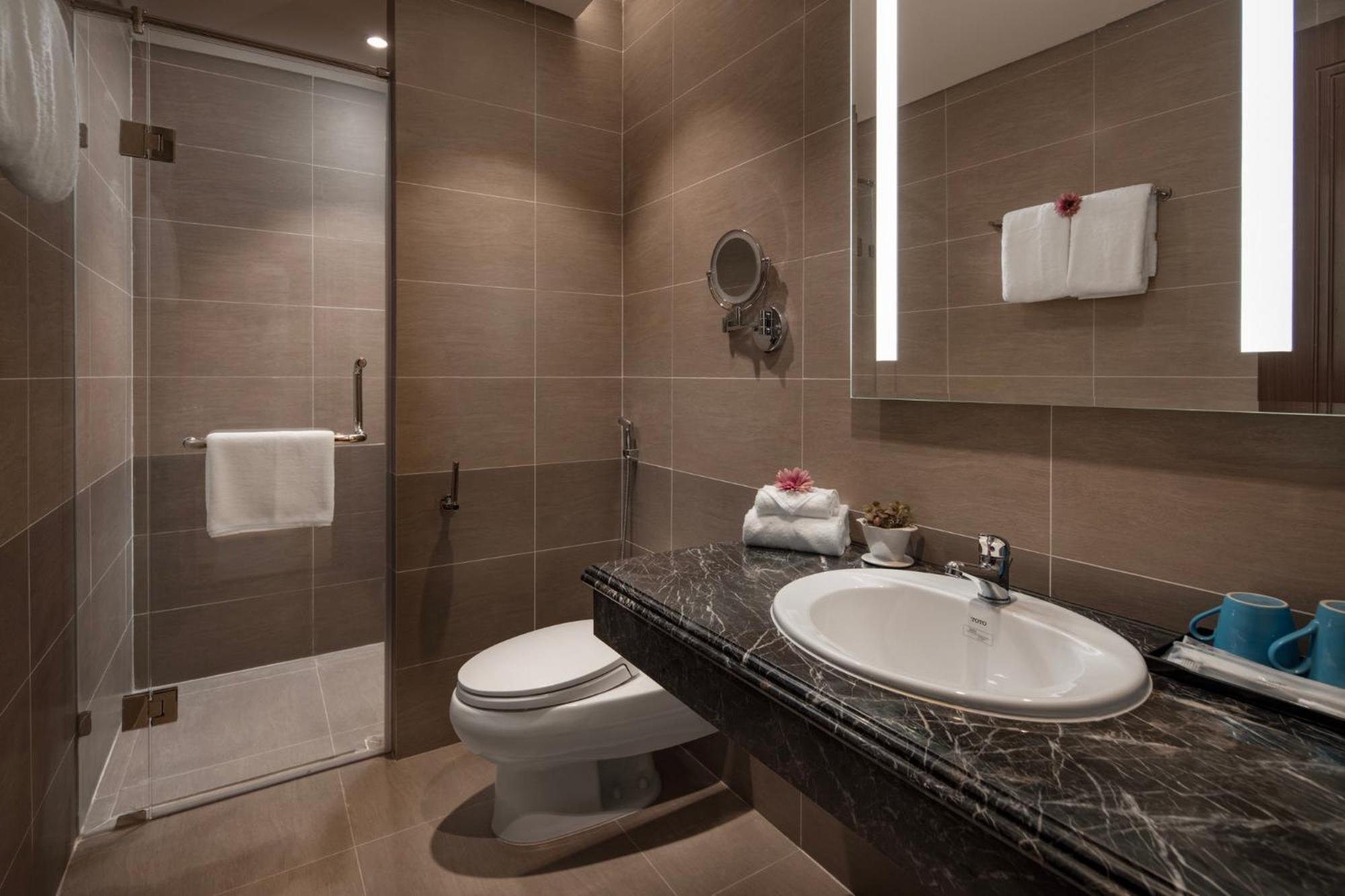 Luxury Beach Condo 5-Star, Rooftop Pool Danang Exterior photo